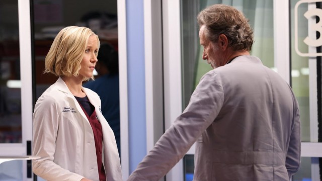Click to watch 'The Apple Doesnt Fall...' (popup) Chicago Med